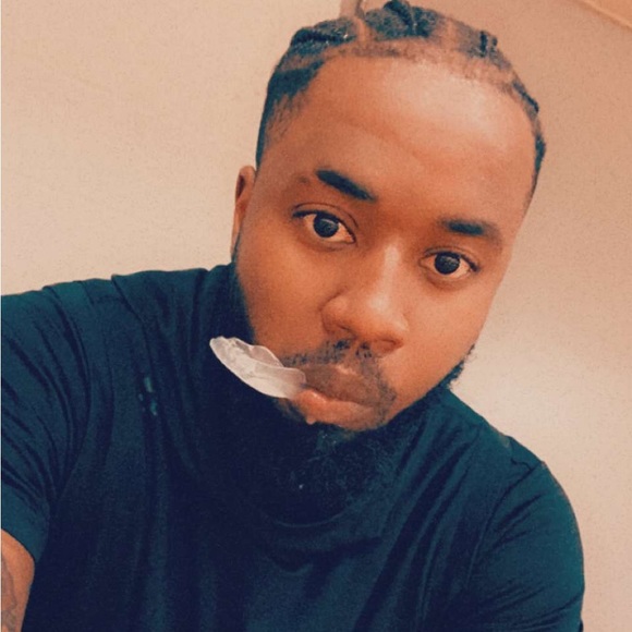 Meet your Posher, Johnny - Picture 2 of 2